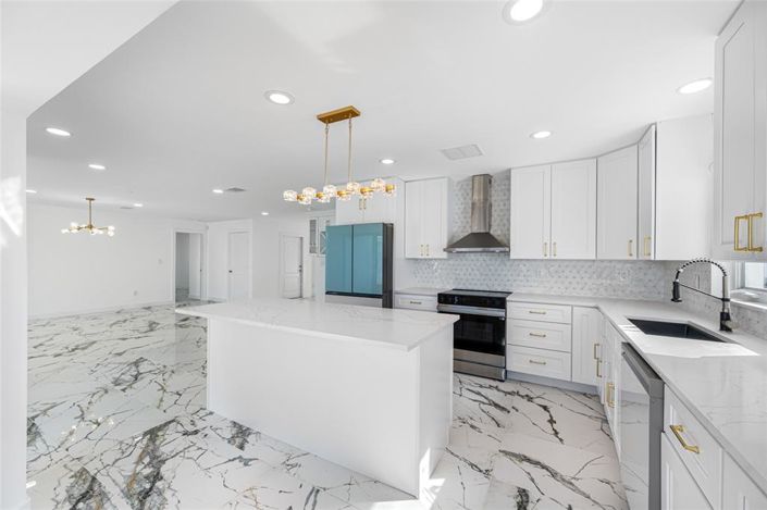 Image No.22-3 Bed Property for sale