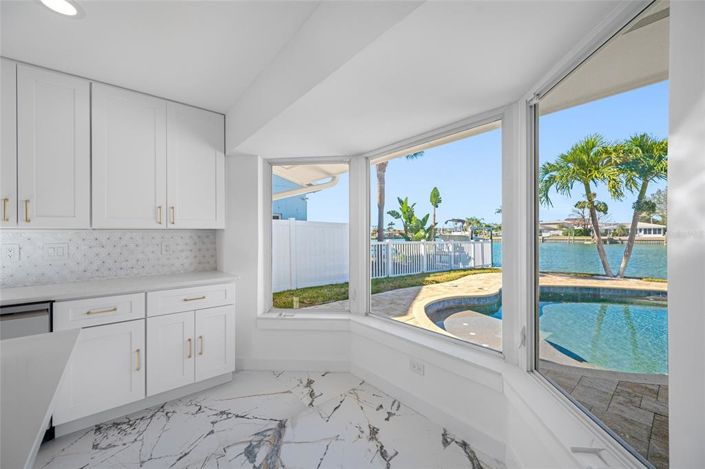 Image No.23-3 Bed Property for sale