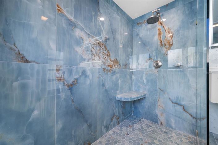 Image No.41-3 Bed Property for sale