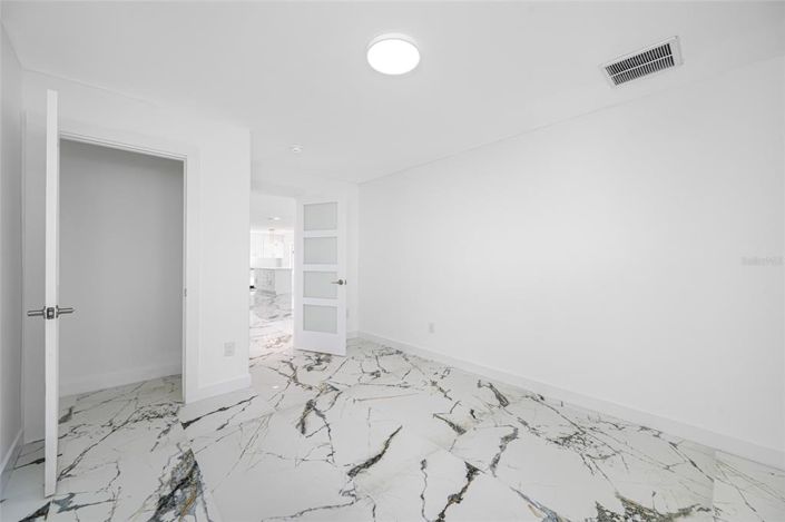 Image No.45-3 Bed Property for sale