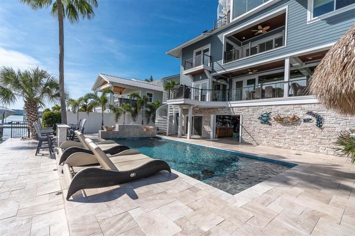 Image No.11-4 Bed Property for sale