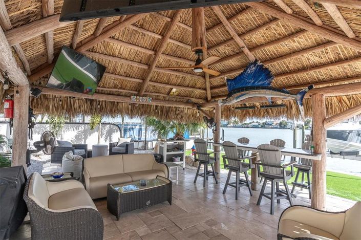 Image No.14-4 Bed Property for sale