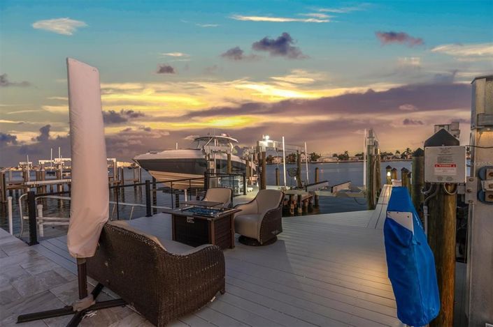 Image No.16-4 Bed Property for sale