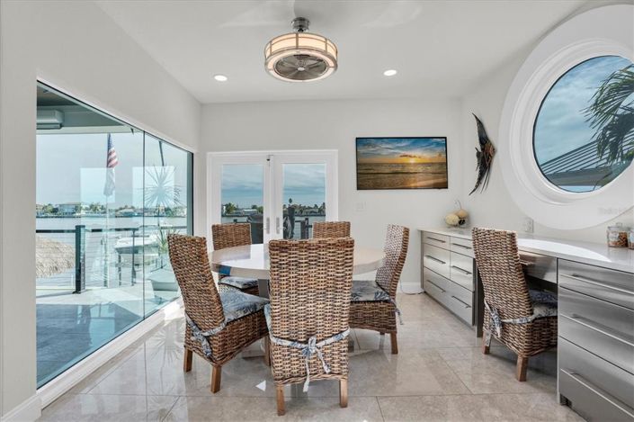 Image No.30-4 Bed Property for sale