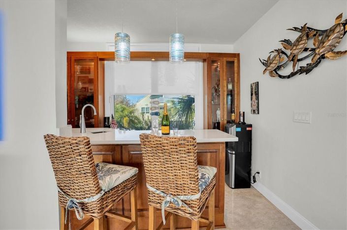 Image No.32-4 Bed Property for sale