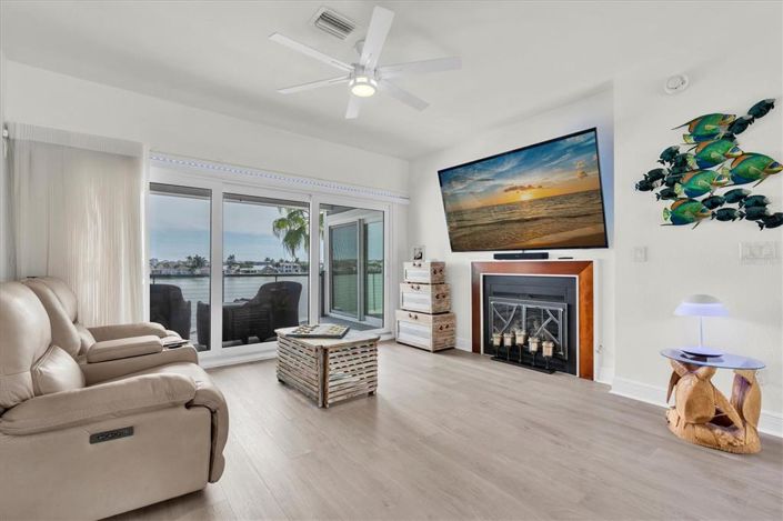 Image No.38-4 Bed Property for sale