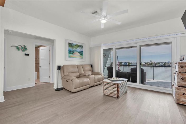 Image No.39-4 Bed Property for sale