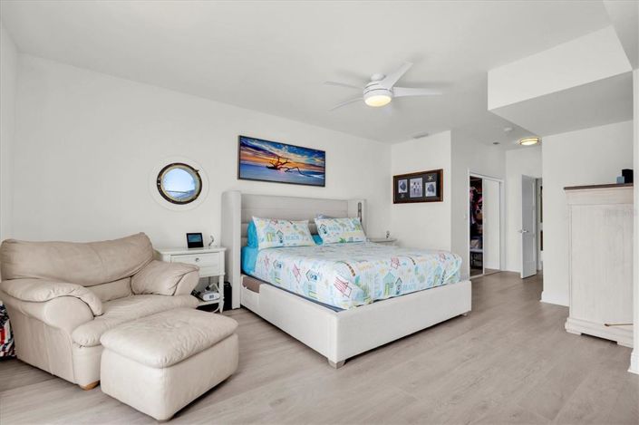 Image No.42-4 Bed Property for sale