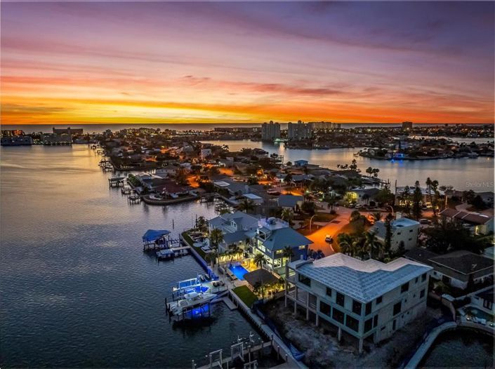 Image No.66-4 Bed Property for sale