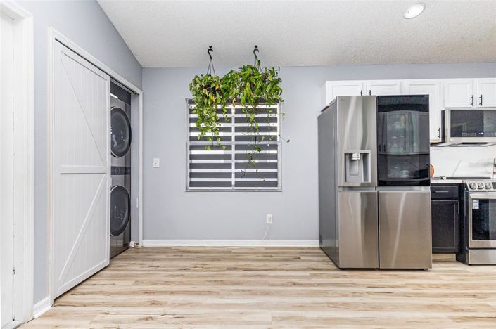 Image No.16-4 Bed Property for sale