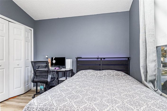 Image No.25-4 Bed Property for sale