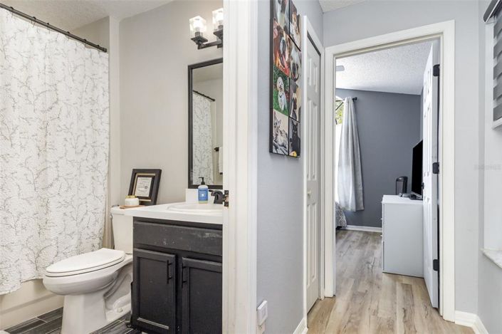 Image No.28-4 Bed Property for sale