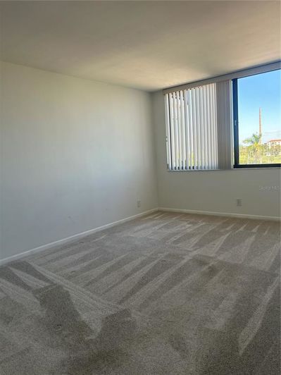 Image No.24-2 Bed Property for sale