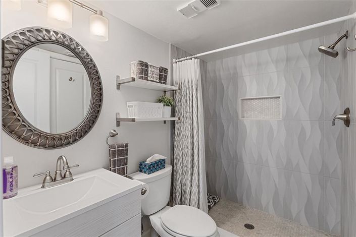 Image No.15-2 Bed Property for sale