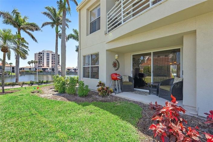 Image No.25-2 Bed Property for sale