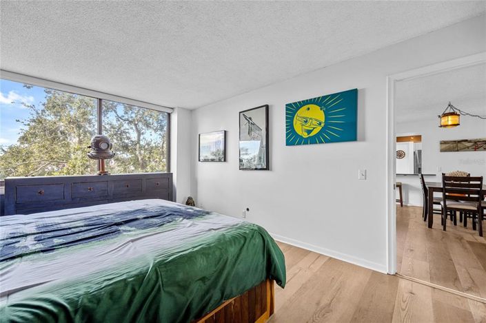 Image No.19-2 Bed Property for sale