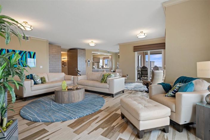 Image No.11-3 Bed Property for sale