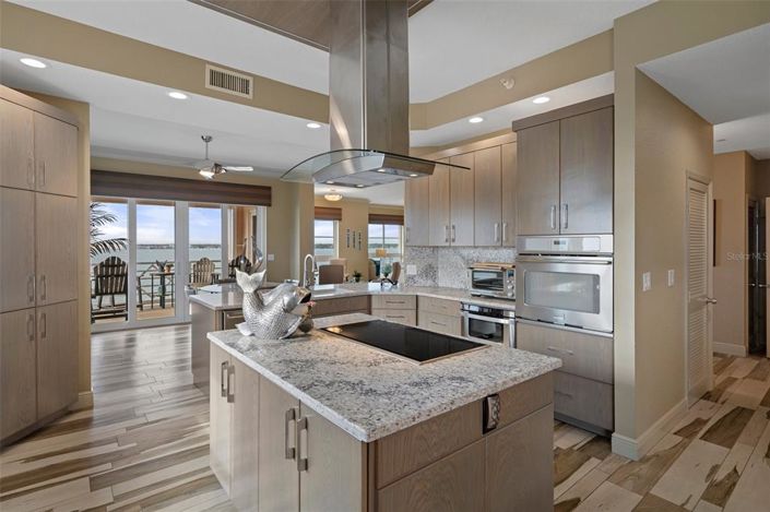 Image No.17-3 Bed Property for sale