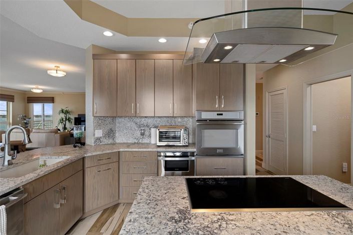 Image No.19-3 Bed Property for sale