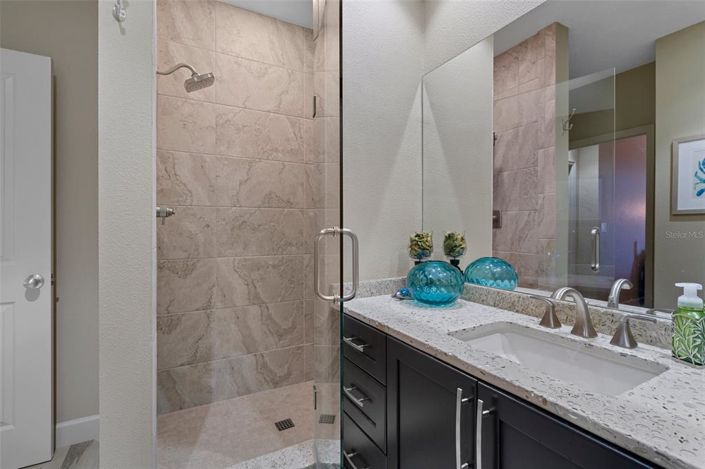 Image No.30-3 Bed Property for sale