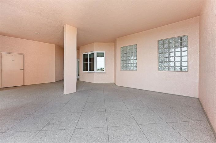 Image No.36-3 Bed Property for sale