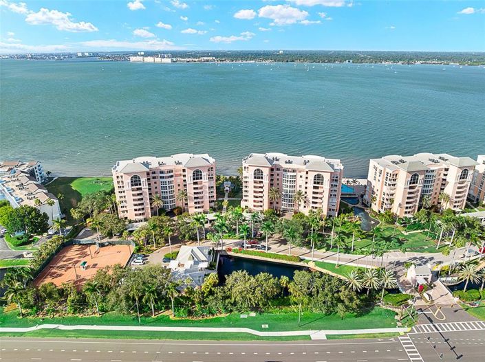 Image No.52-3 Bed Property for sale