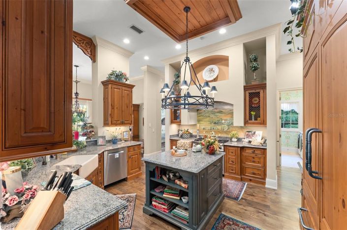 Image No.15-3 Bed Property for sale