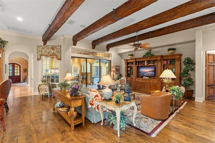 Image No.21-3 Bed Property for sale