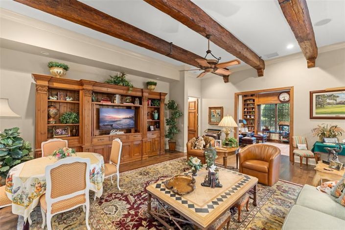 Image No.22-3 Bed Property for sale