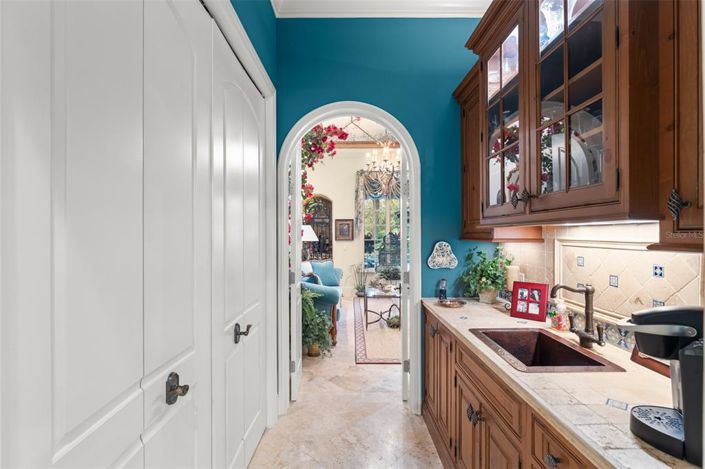 Image No.28-3 Bed Property for sale