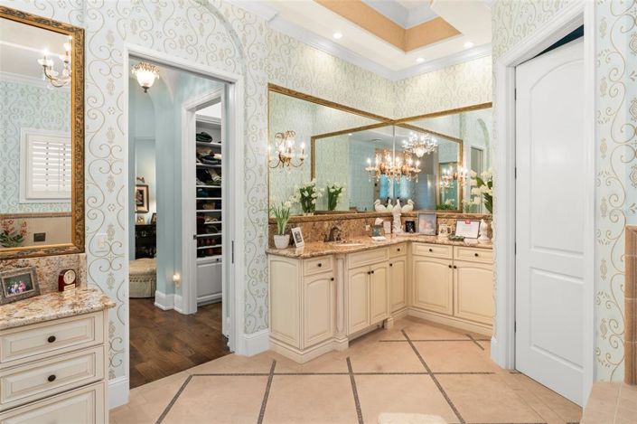 Image No.38-3 Bed Property for sale