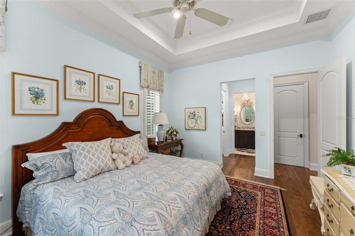 Image No.41-3 Bed Property for sale