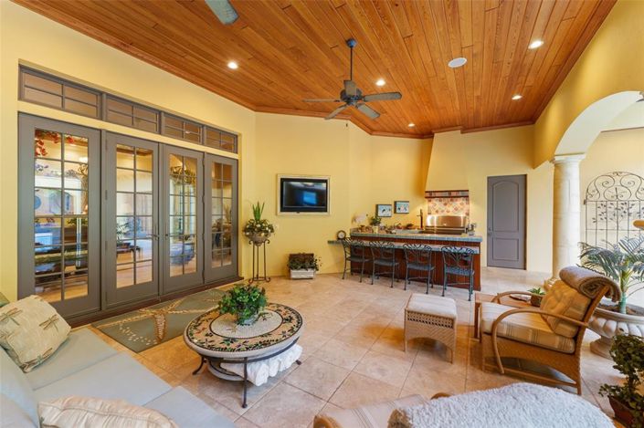 Image No.52-3 Bed Property for sale