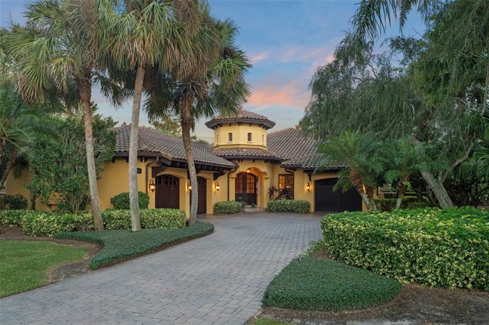 Image No.66-3 Bed Property for sale