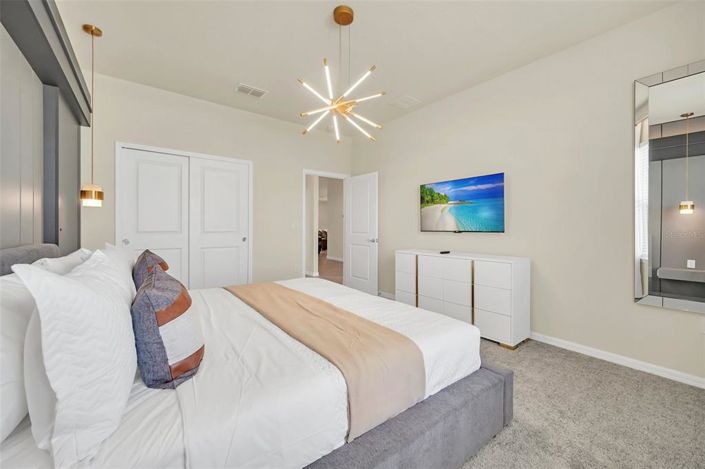 Image No.28-10 Bed Property for sale