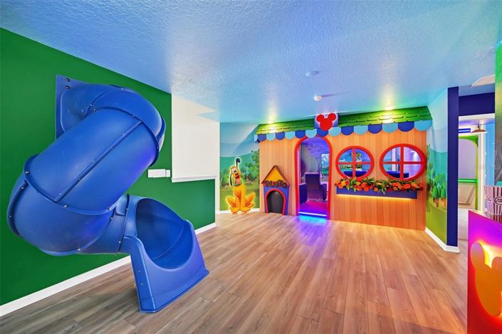 Image No.31-10 Bed Property for sale