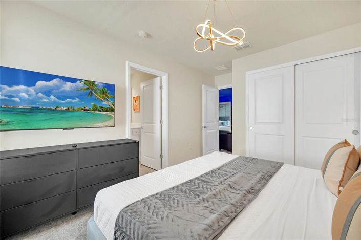 Image No.43-10 Bed Property for sale