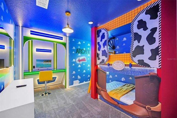 Image No.45-10 Bed Property for sale