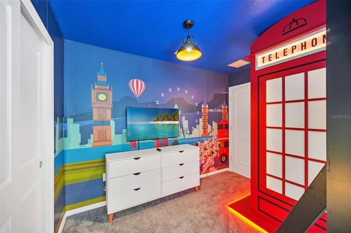 Image No.50-10 Bed Property for sale