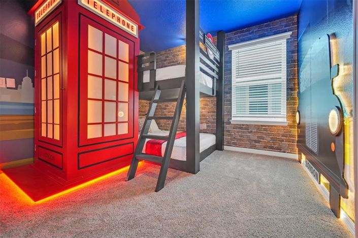 Image No.51-10 Bed Property for sale