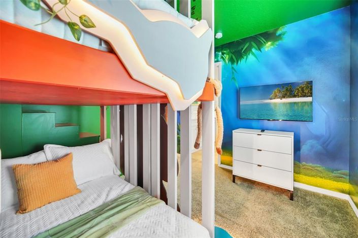 Image No.57-10 Bed Property for sale