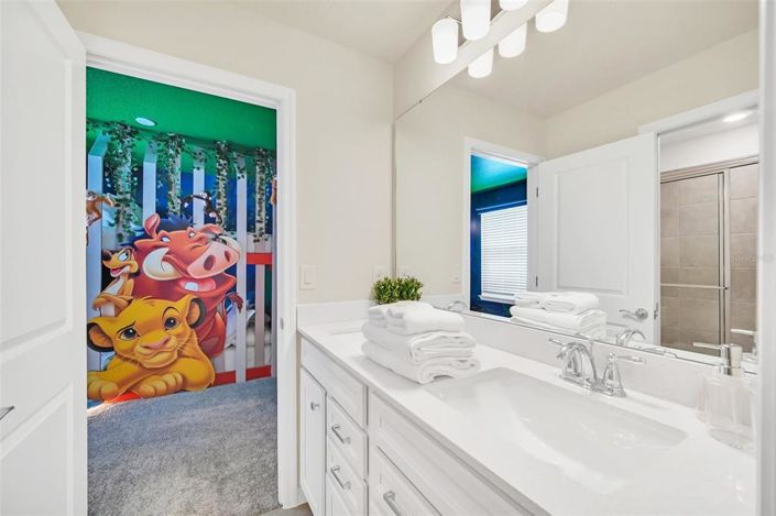 Image No.58-10 Bed Property for sale