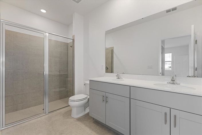 Image No.10-4 Bed Property for sale