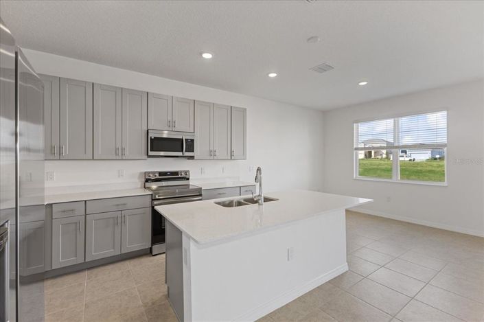 Image No.3-4 Bed Property for sale