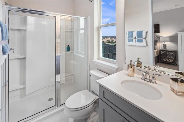 Image No.20-6 Bed Property for sale