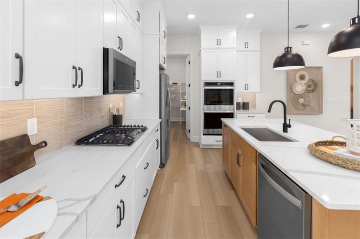 Image No.2-4 Bed Property for sale