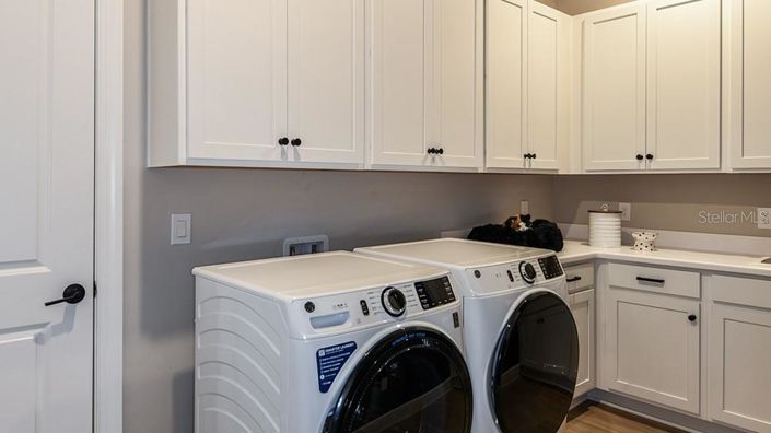 Image No.19-3 Bed Property for sale