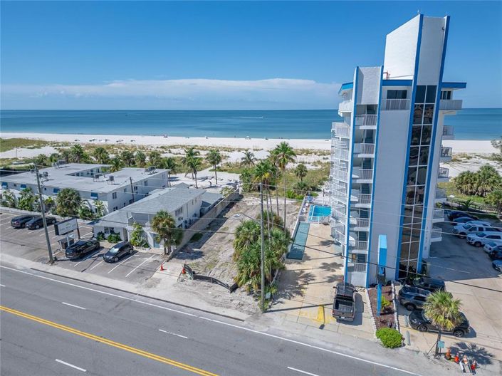 Image No.7-4 Bed Property for sale