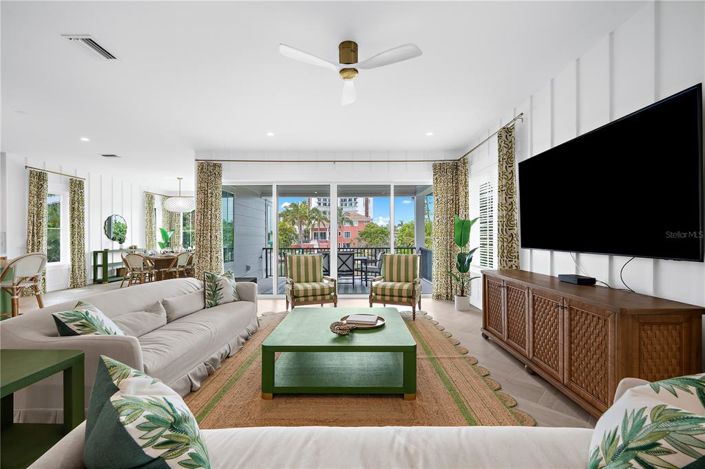 Image No.16-9 Bed Property for sale