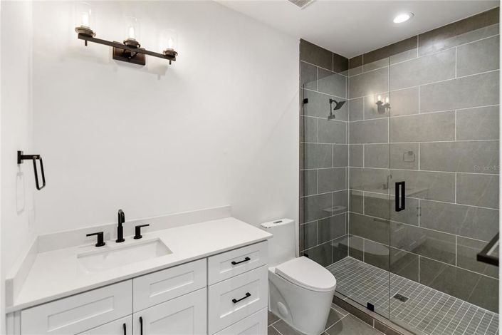 Image No.16-4 Bed Property for sale